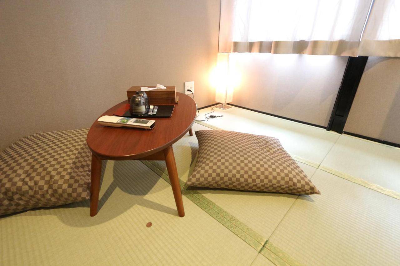 Prime Inn Shinsaibashi Osaka Esterno foto